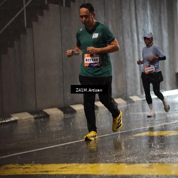 Runner Photo 7771906
