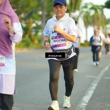 Runner Photo 7771919