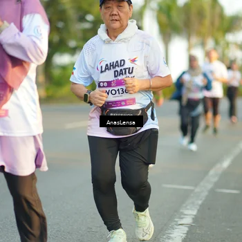 Runner Photo 7771921
