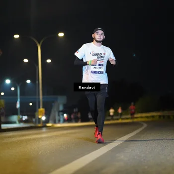 Runner Photo 7771925