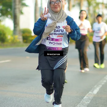 Runner Photo 7771935