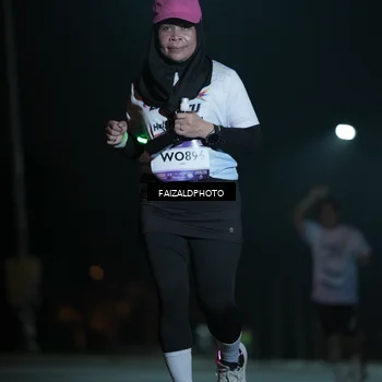 Runner Photo 7771949