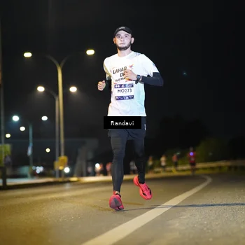 Runner Photo 7771952