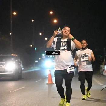 Runner Photo 7771953