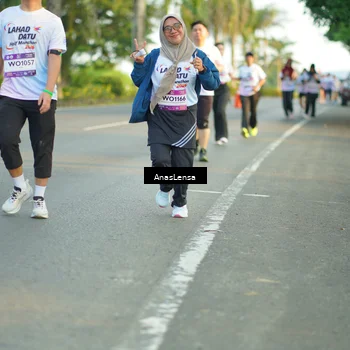 Runner Photo 7771960