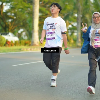 Runner Photo 7771966