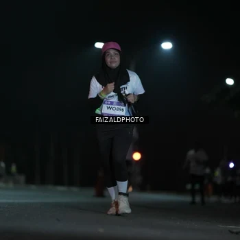 Runner Photo 7771981