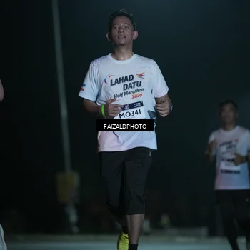 Runner Photo 7772043