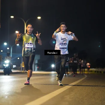 Runner Photo 7772045