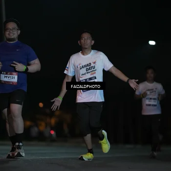 Runner Photo 7772059