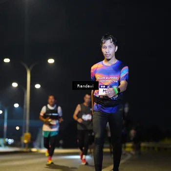 Runner Photo 7772079