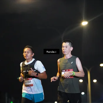 Runner Photo 7772104