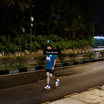 Runner Photo 7772109