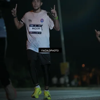 Runner Photo 7772112