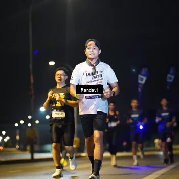 Runner Photo 7772118