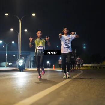 Runner Photo 7772181