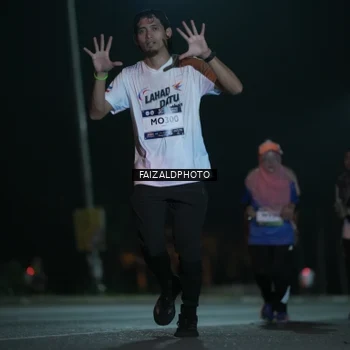 Runner Photo 7772219