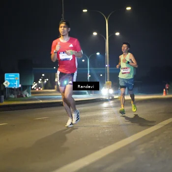 Runner Photo 7772405