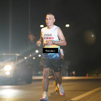 Runner Photo 7772431