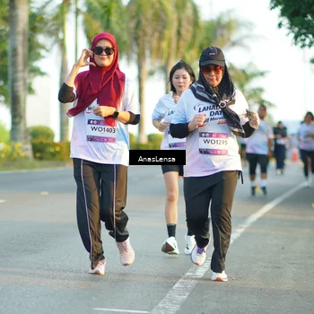 Runner Photo 7772436