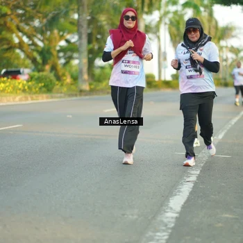 Runner Photo 7772468