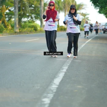 Runner Photo 7772477