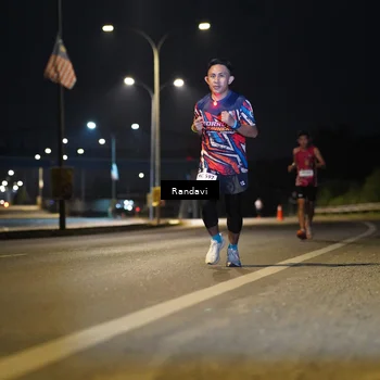 Runner Photo 7772505