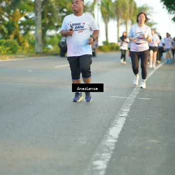 Runner Photo 7772565