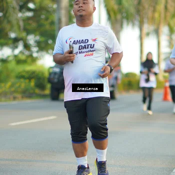 Runner Photo 7772578