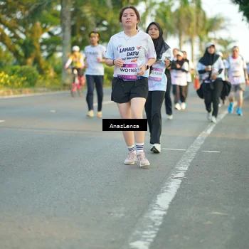 Runner Photo 7772675