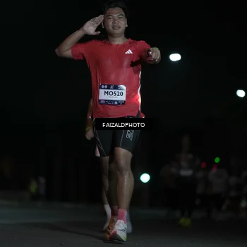 Runner Photo 7772698