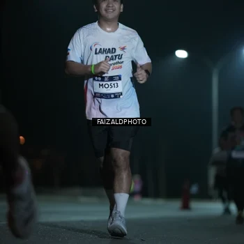 Runner Photo 7772700