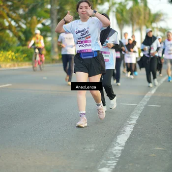 Runner Photo 7772713