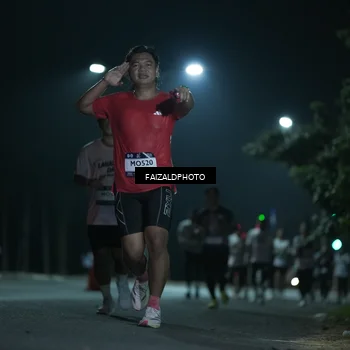 Runner Photo 7772717