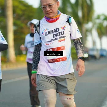 Runner Photo 7772846