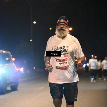 Runner Photo 7772866
