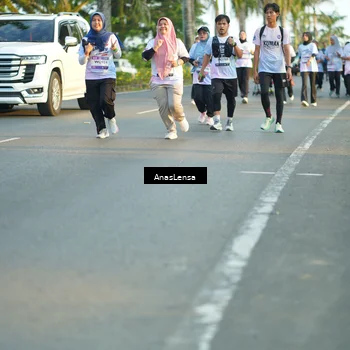 Runner Photo 7772867