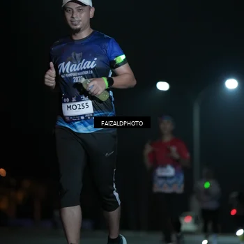 Runner Photo 7772873
