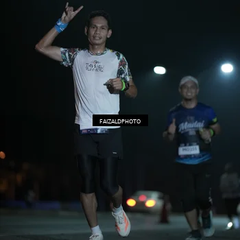 Runner Photo 7772895