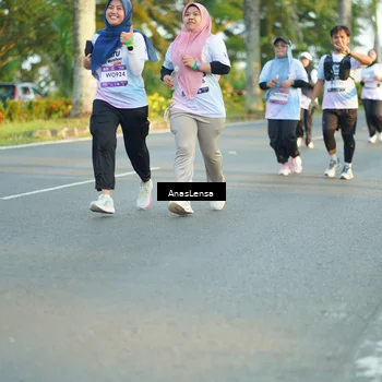 Runner Photo 7772897