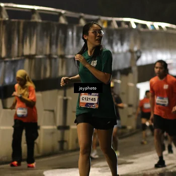 Runner Photo 7772914