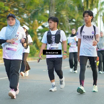 Runner Photo 7772943