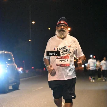 Runner Photo 7772944