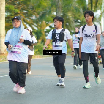 Runner Photo 7772959