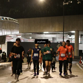 Runner Photo 7772971