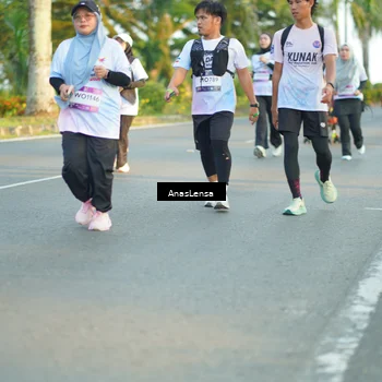 Runner Photo 7772973