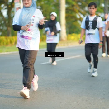 Runner Photo 7772979