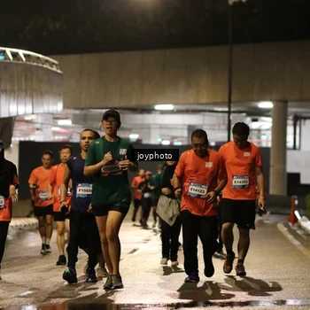 Runner Photo 7772981