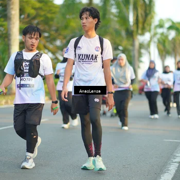 Runner Photo 7772994