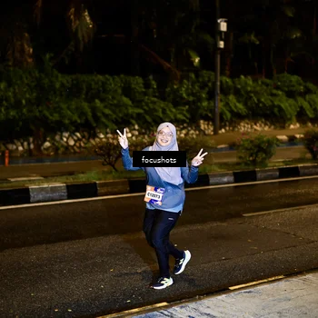 Runner Photo 7773003